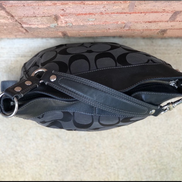 Stunning Everyday Black and Dark Gray Coach bag! - Picture 5 of 8